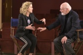 05_Anne-Sophie_Mutter_und_John_Williams_c_Prashant_Gupta_und_Deutsche_Grammophon.jpg