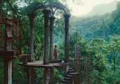 02_Leonora_im_Morgenlicht_c_Dragonfly_films_AlamodeFilm.jpg